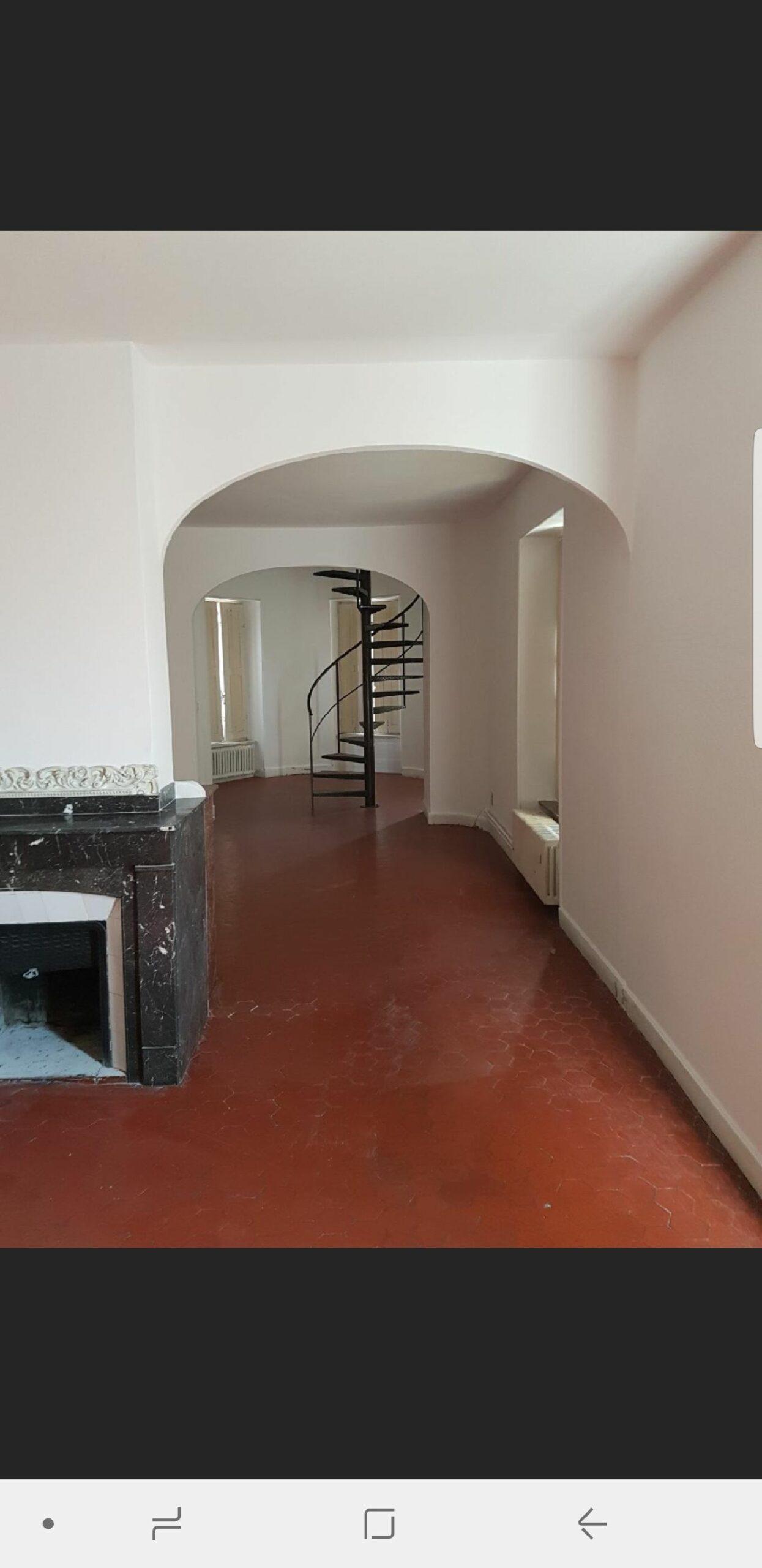 Appartement haussmannien dans l Aude, Lézignan-Corbières, France,11200 — Lezignan corbieres — France